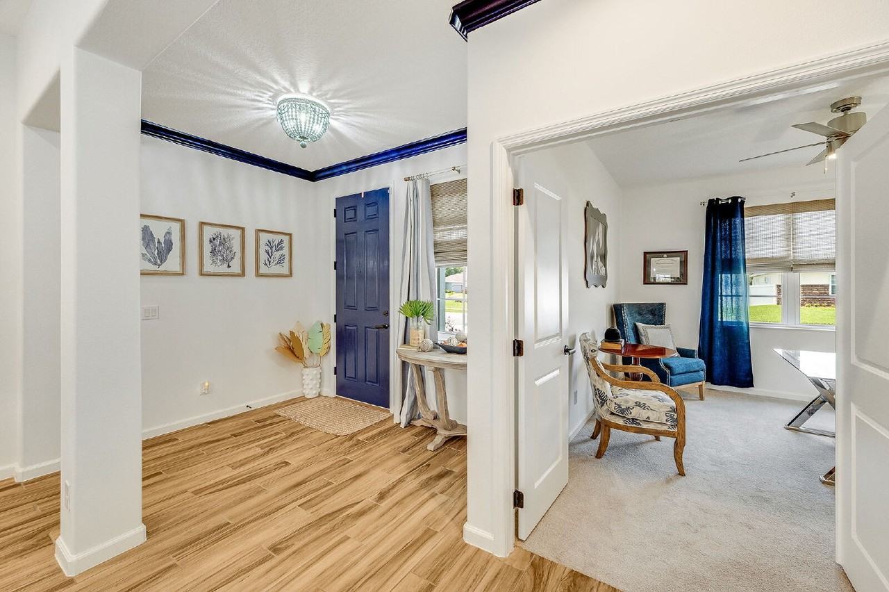 384 Loymer Cir - Photo 4 of 50