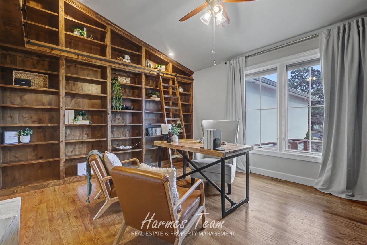 250 Mayfield Ln - Photo 4 of 50