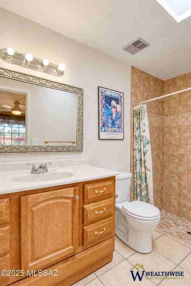 133 E Mountain Morning Dr - Photo 4 of 29