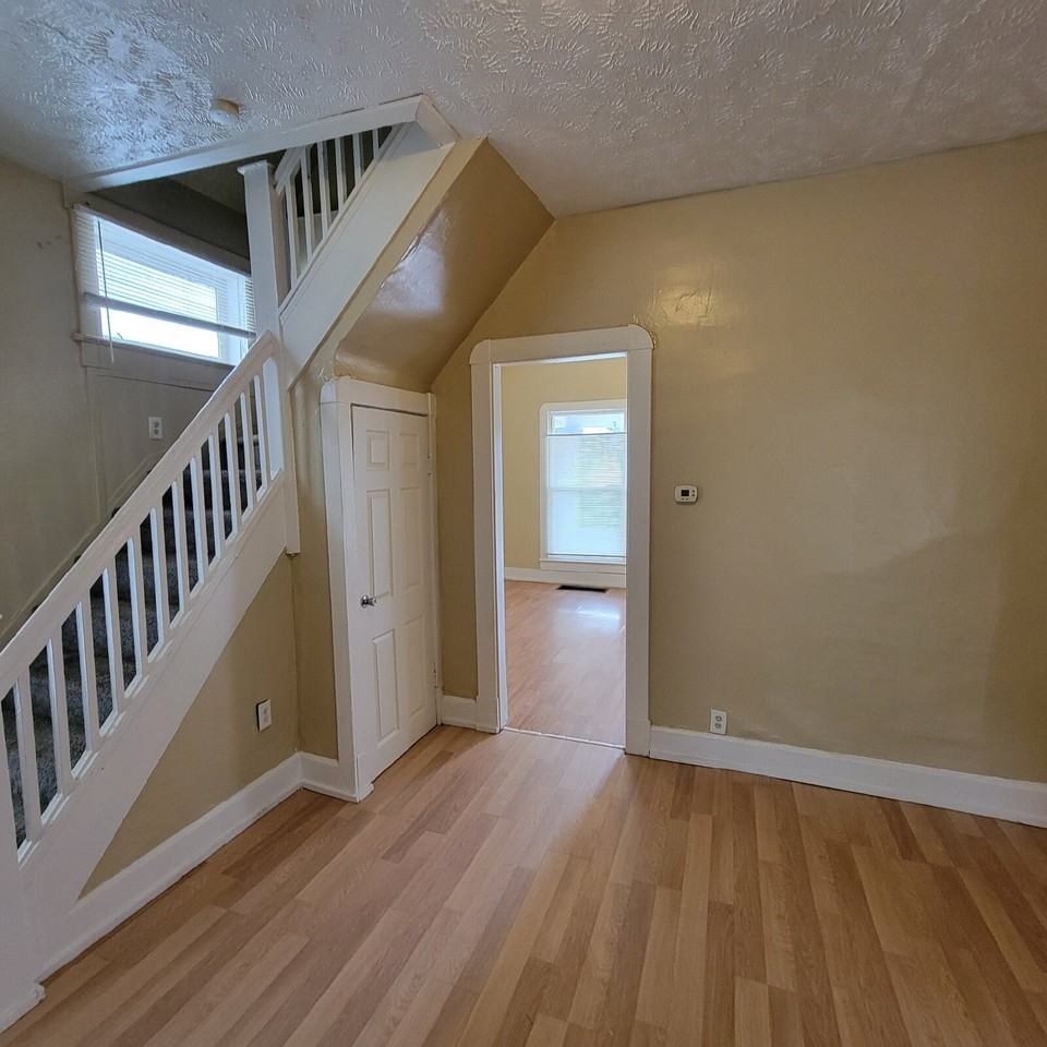 26 E Regent St - Photo 4 of 7