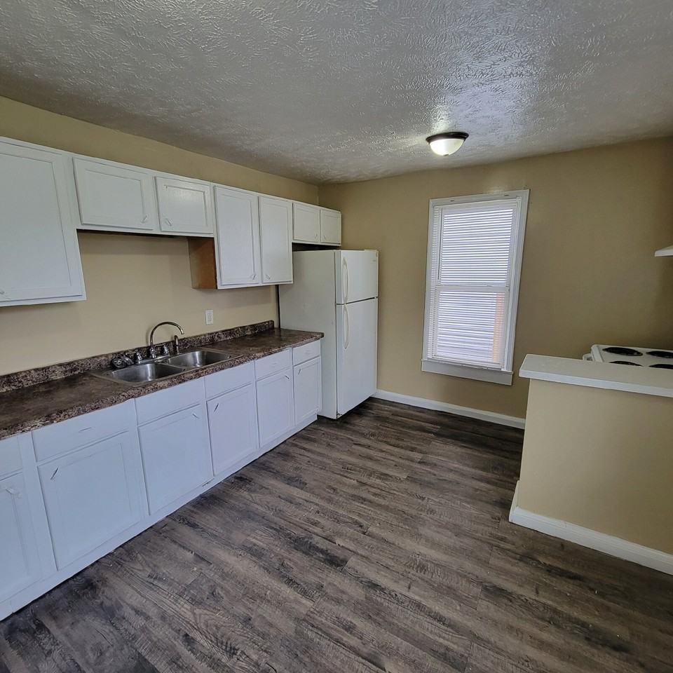 26 E Regent St - Photo 6 of 7