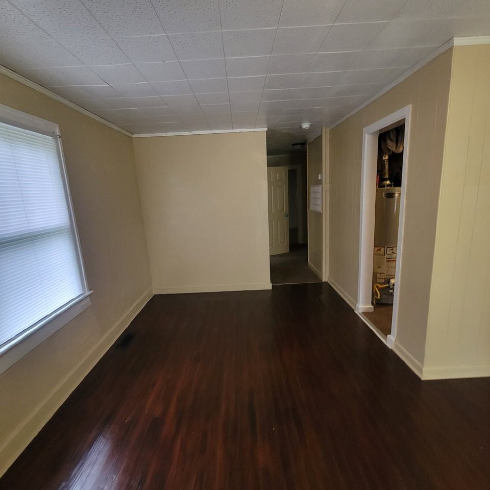 3056 N Layman Ave - Photo 5 of 5
