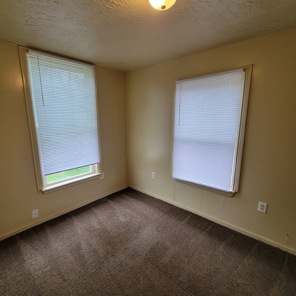 1846 Milburn St - Photo 2 of 6
