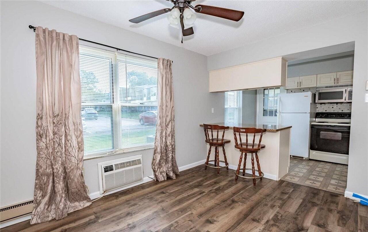 1698 Herault Pl - Photo 4 of 17