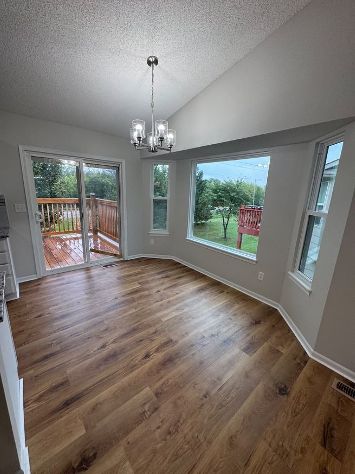 5102 N Blackhawk St - Photo 5 of 23