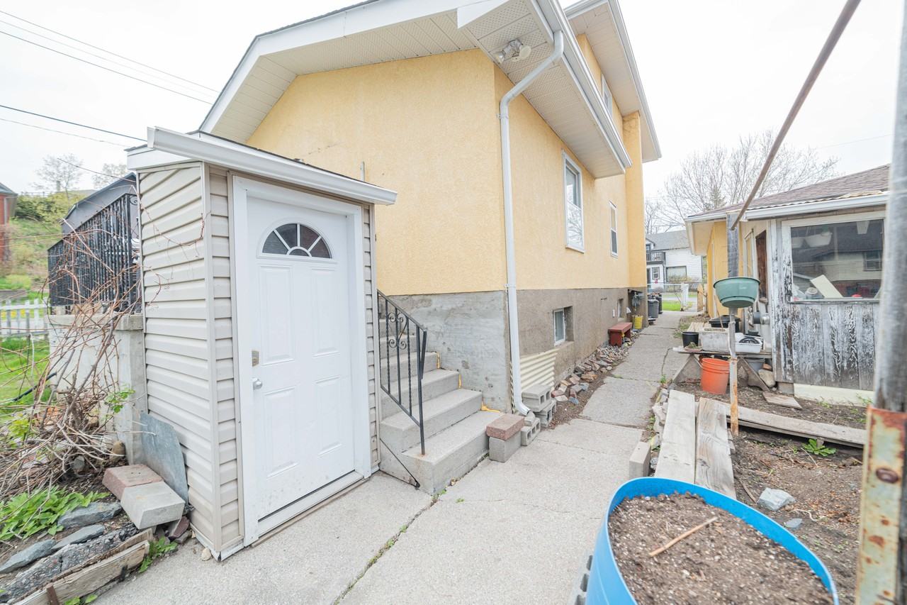 371 Ambrose St #1 - Photo 2 of 20