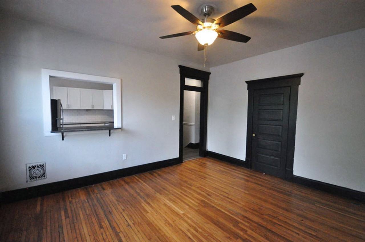 131 W 8th Ave #B - Photo 2 of 21