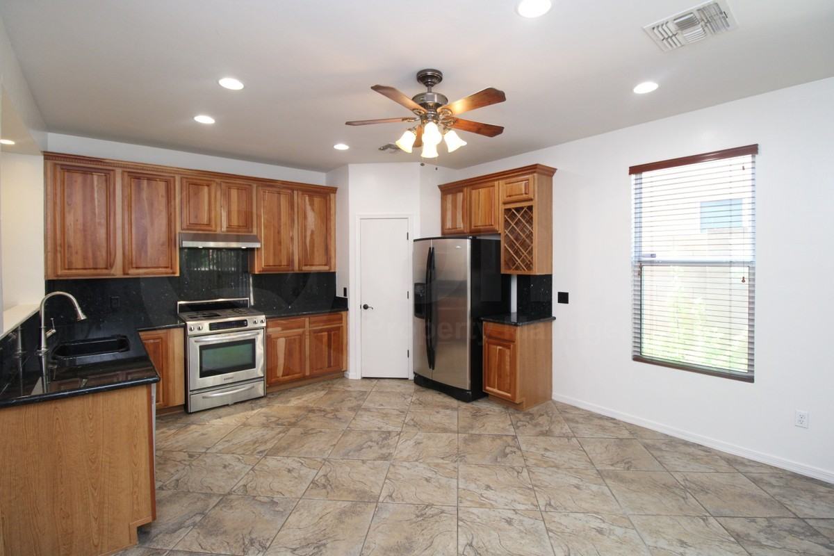 7652 E Valley Overlook Dr - Photo 4 of 24