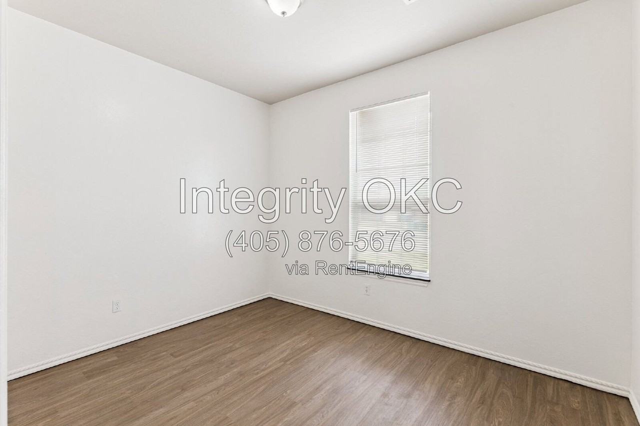 1503 Tahoe Ln - Photo 5 of 35