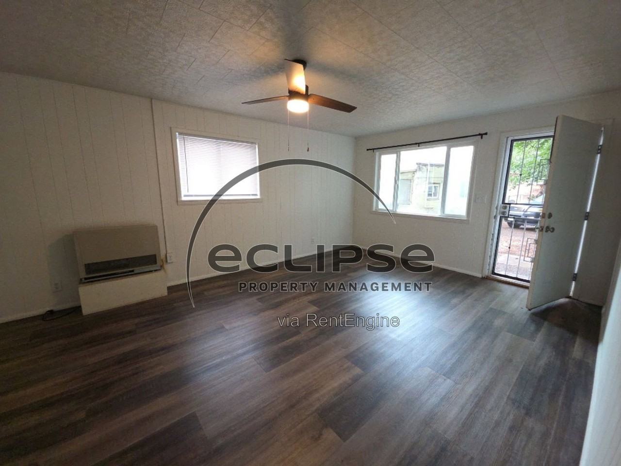 717 10th St - Photo 2 of 16