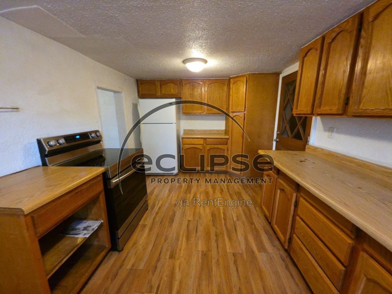 717 10th St - Photo 5 of 16