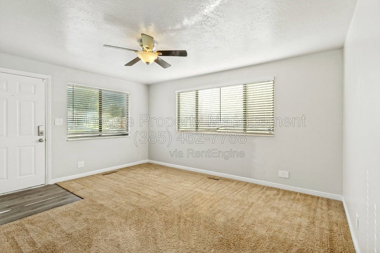 757 Boughton St - Photo 2 of 25