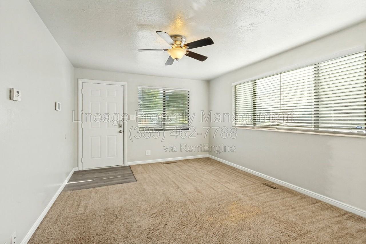 757 Boughton St - Photo 3 of 25