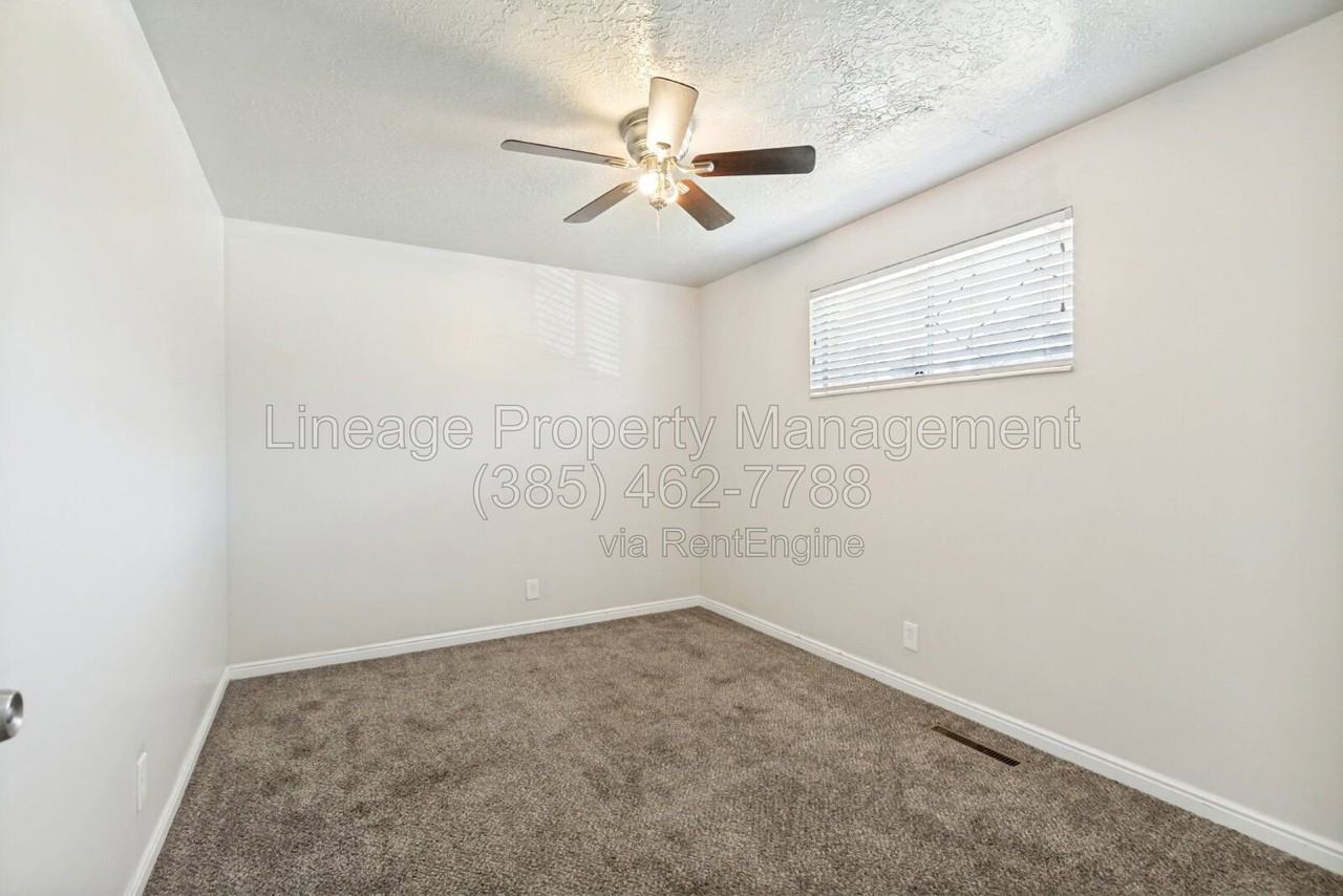 757 Boughton St - Photo 7 of 25