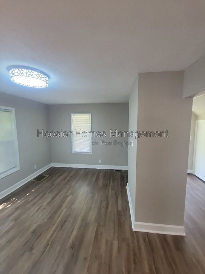 627 Bernard Ave - Photo 7 of 25