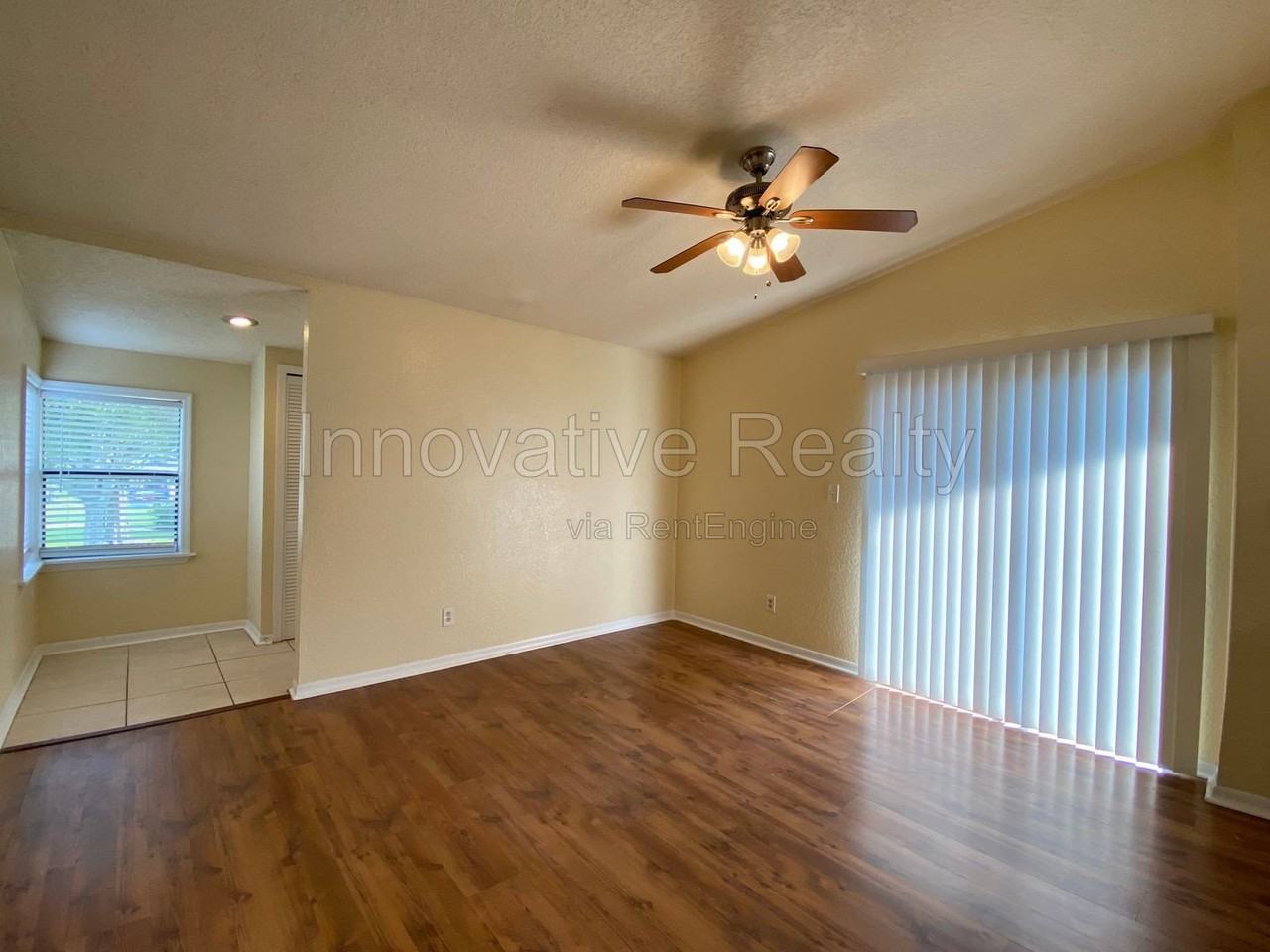 2924 Antique Oaks Cir #42 - Photo 3 of 19