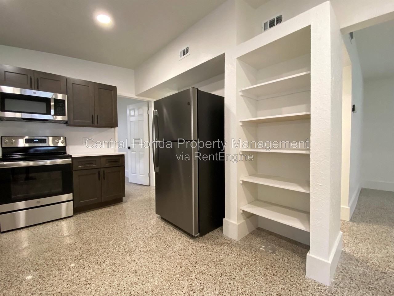 55 W Harding St - Photo 4 of 14