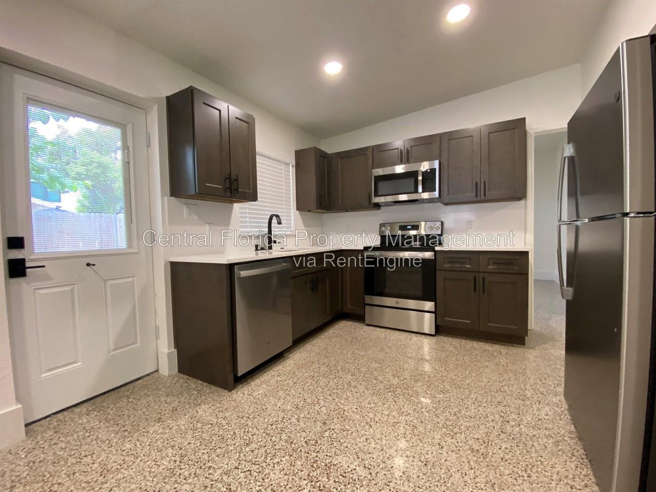 55 W Harding St - Photo 5 of 14
