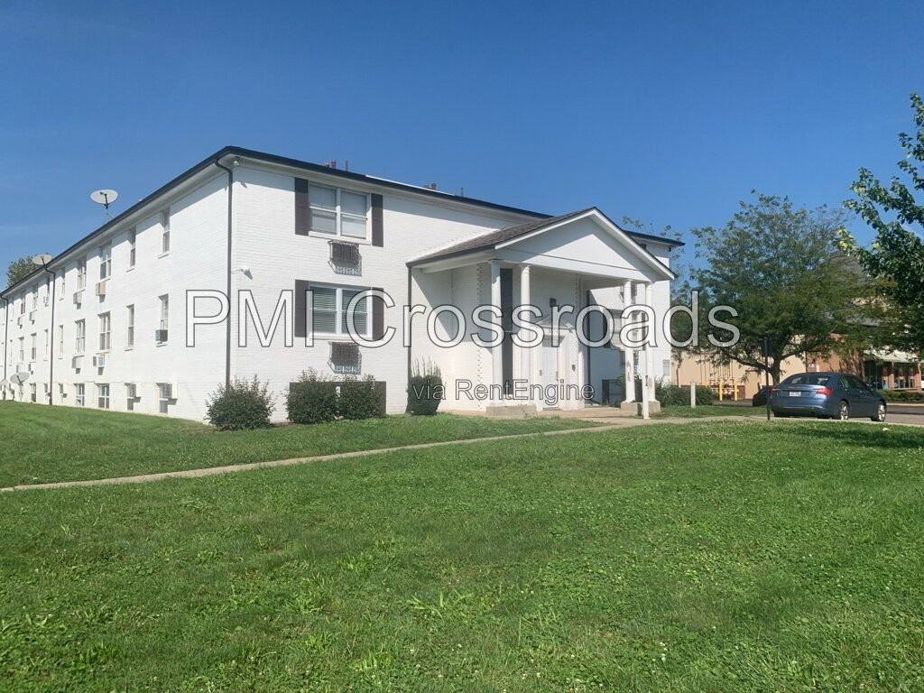 3574 E Main St