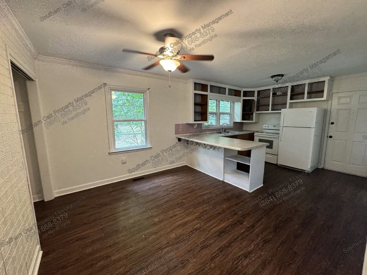 804 E Grady St - Photo 7 of 25