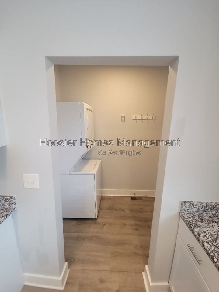2521 N College Ave #1 - Photo 5 of 21