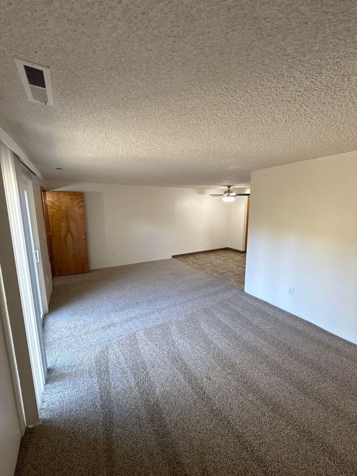 672 Taybin Rd Nw #C - Photo 5 of 12