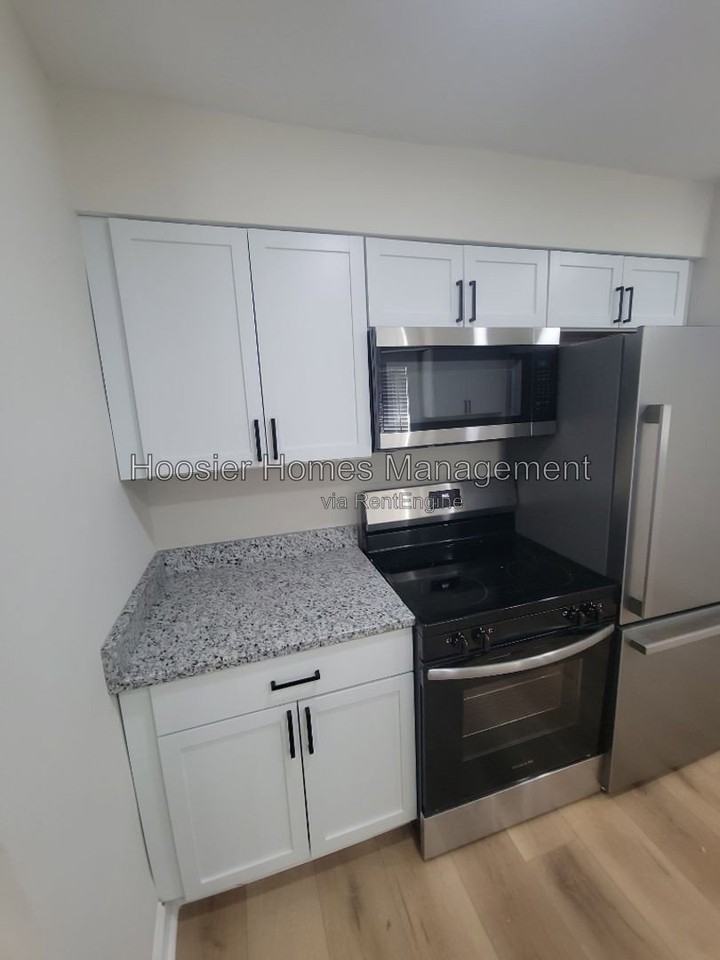 4711 Primrose Ave - Photo 2 of 13