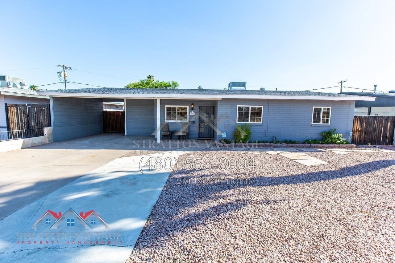 847 W Fairmount Ave - Photo 3 of 38