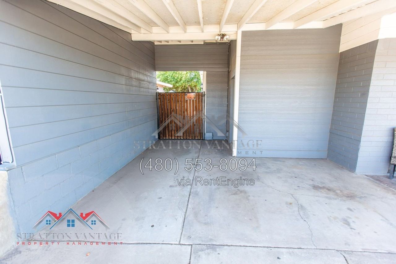 847 W Fairmount Ave - Photo 4 of 38