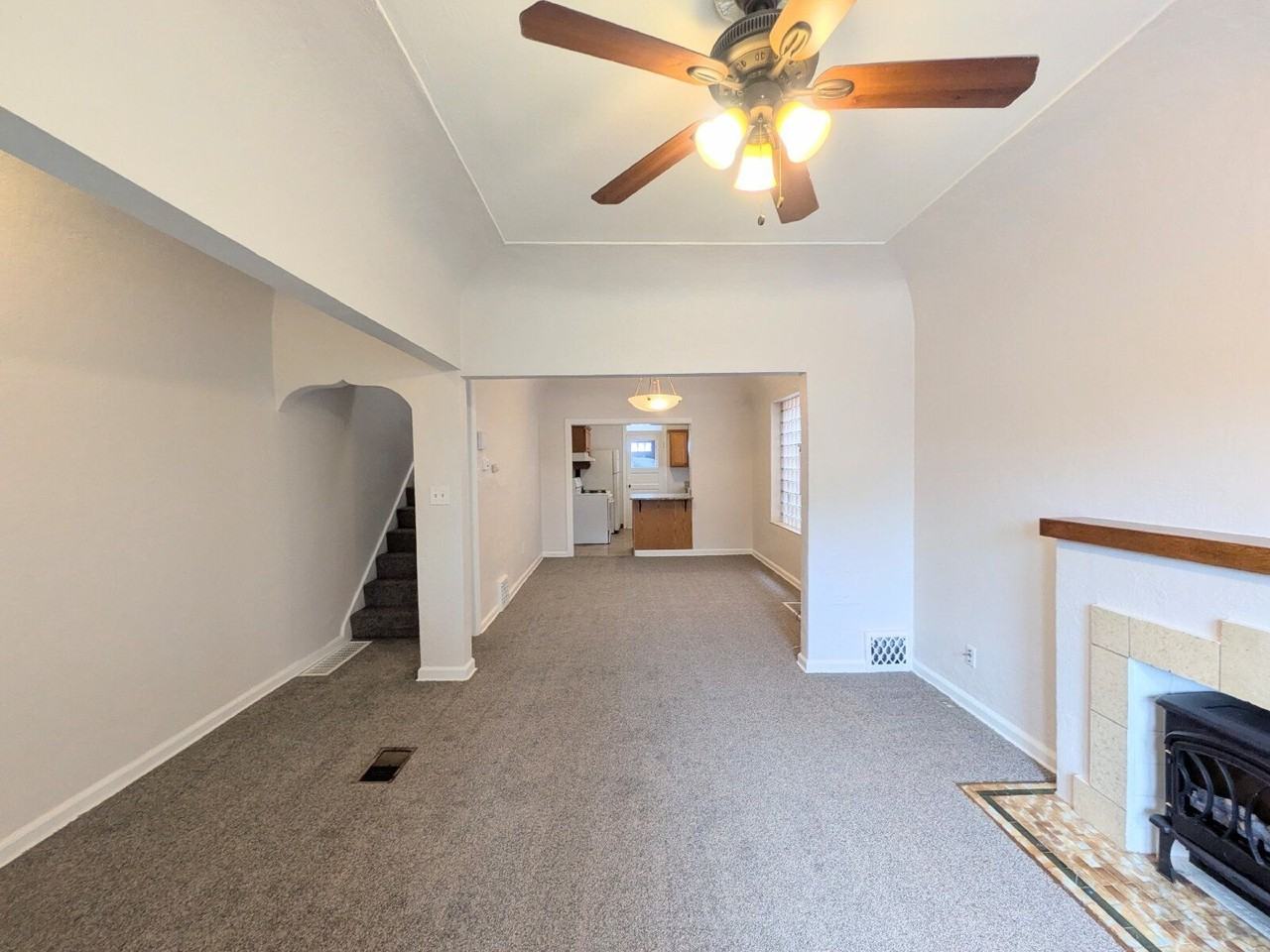 2906 N York St - Photo 5 of 23