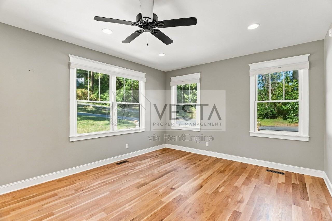 18 Wildwood Park - Photo 6 of 40