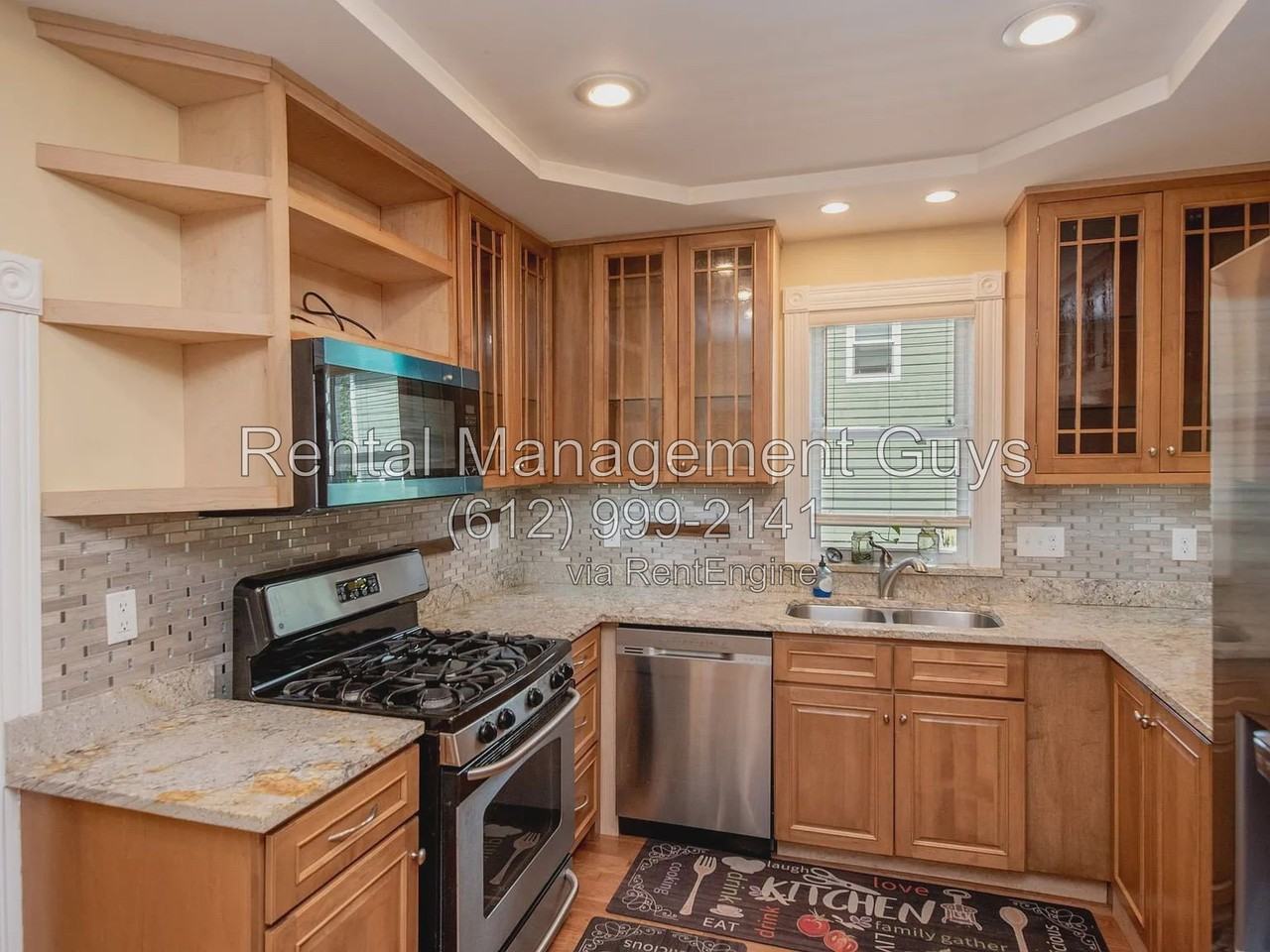 306 Harrison Ave - Photo 4 of 34