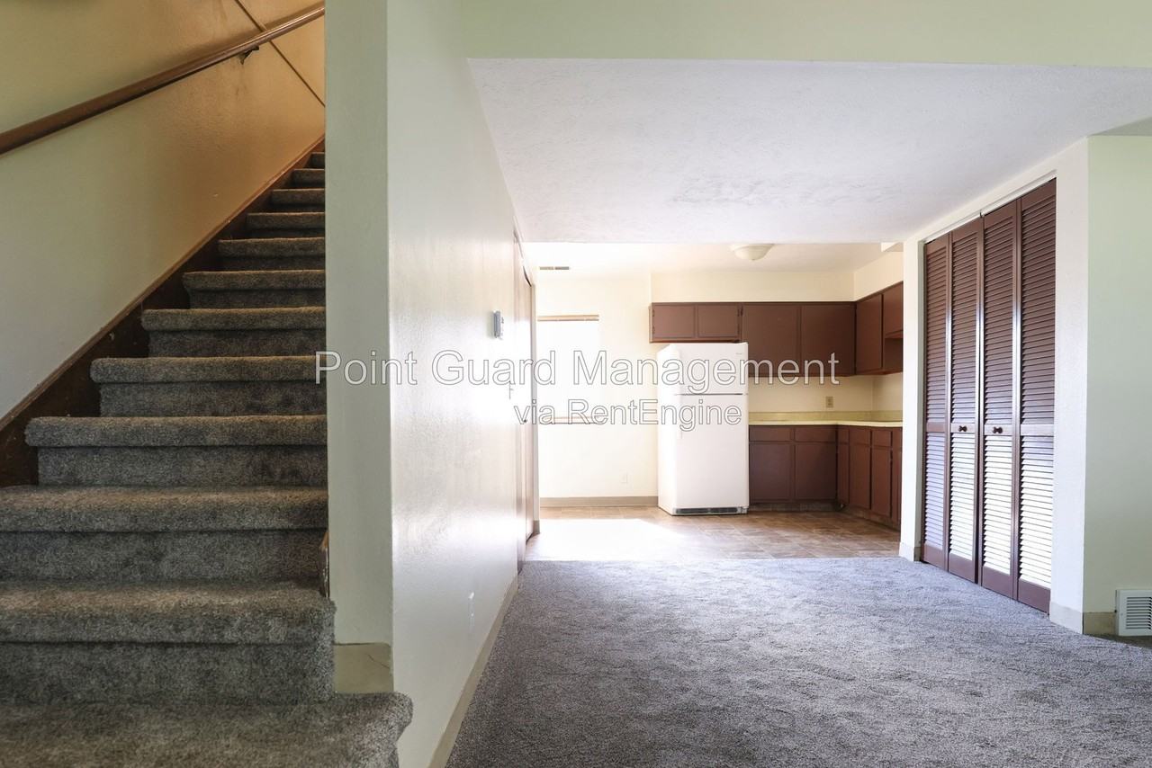 3012 S 68th Ct - Photo 2 of 20