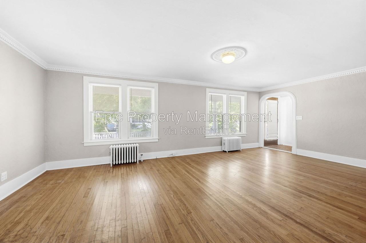 17 Moross St #1 - Photo 5 of 10