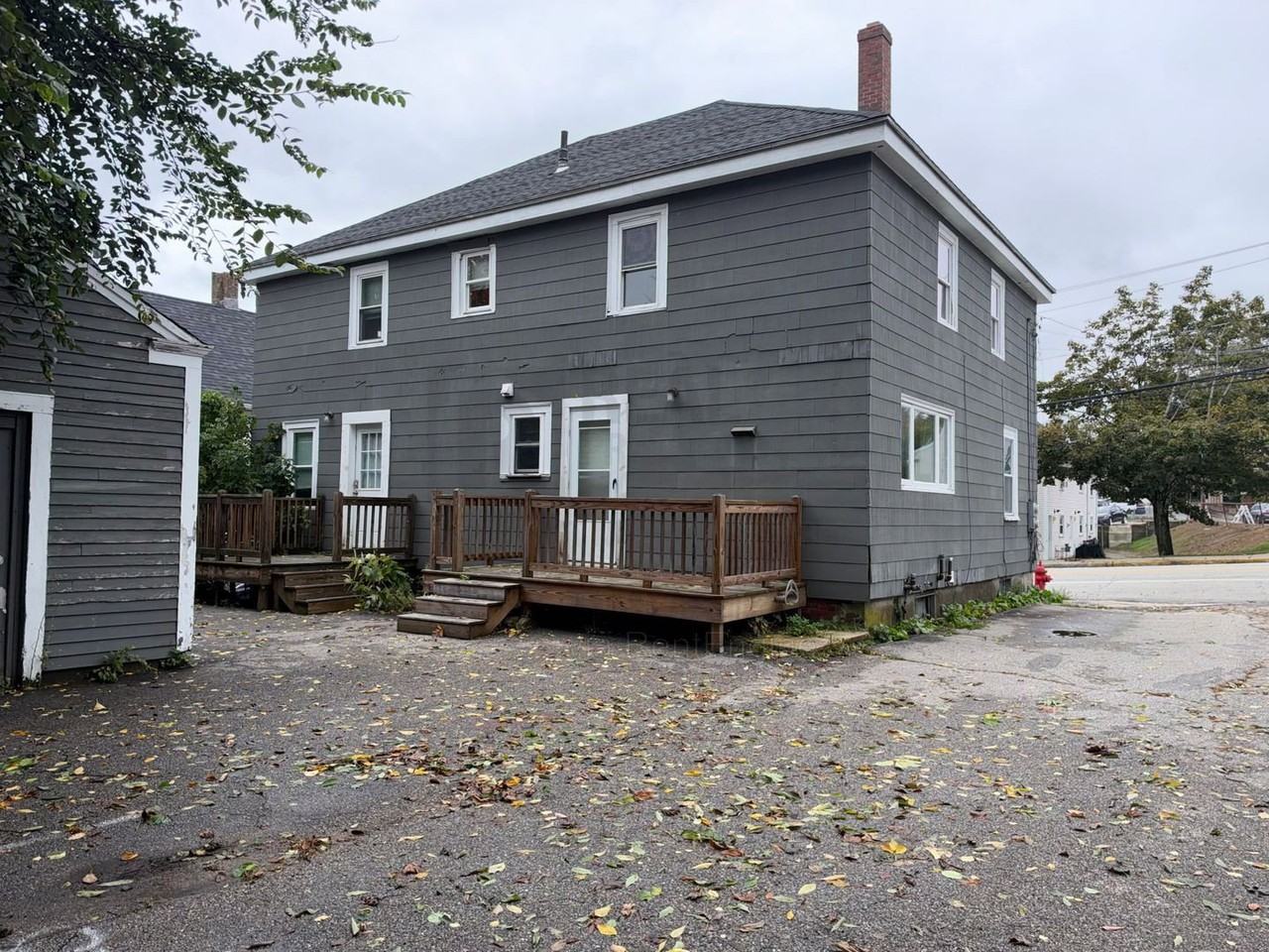 228 Main St