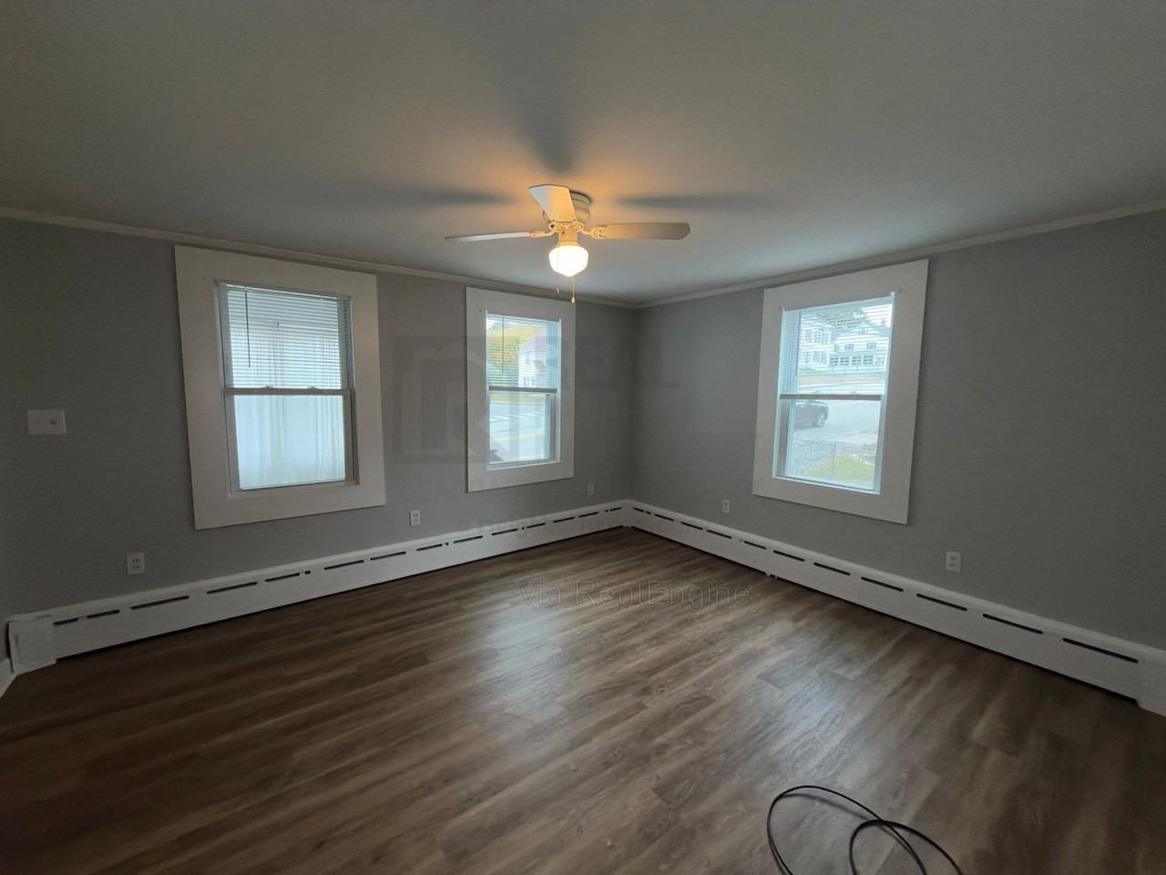 228 Main St - Photo 5 of 21