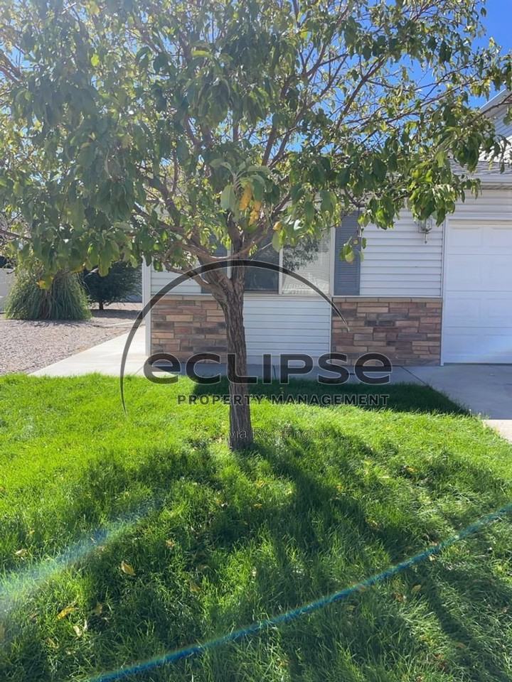 2474 Brookwillow Loop - Photo 2 of 25