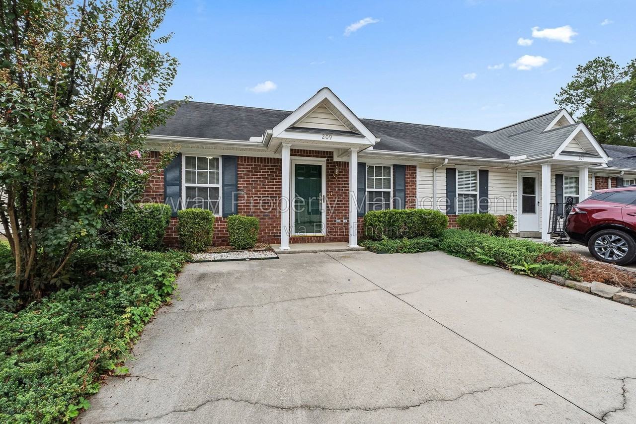 209 High Point Way - Photo 4 of 19