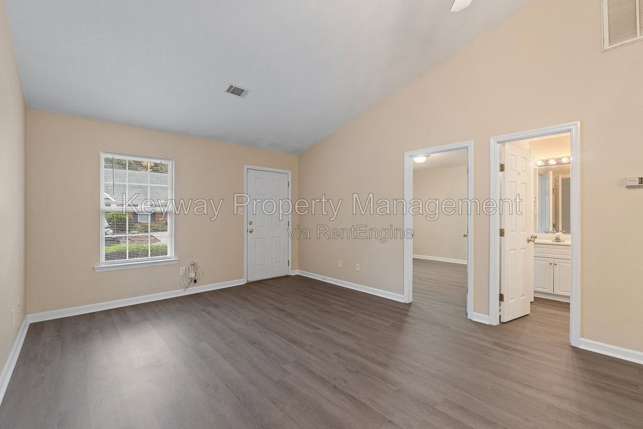209 High Point Way - Photo 5 of 19