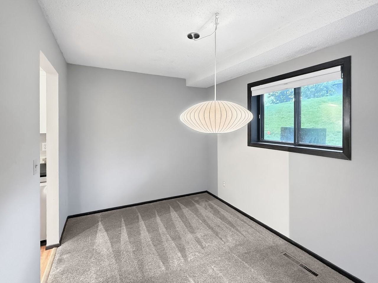 1218 Landmark Trl N - Photo 6 of 20