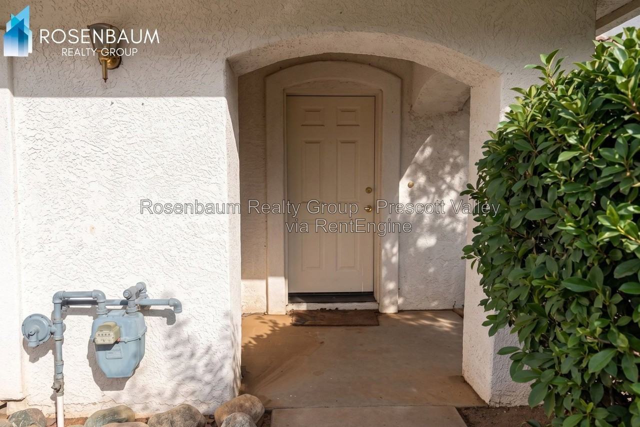 3301 N Corrine Dr #B - Photo 2 of 10