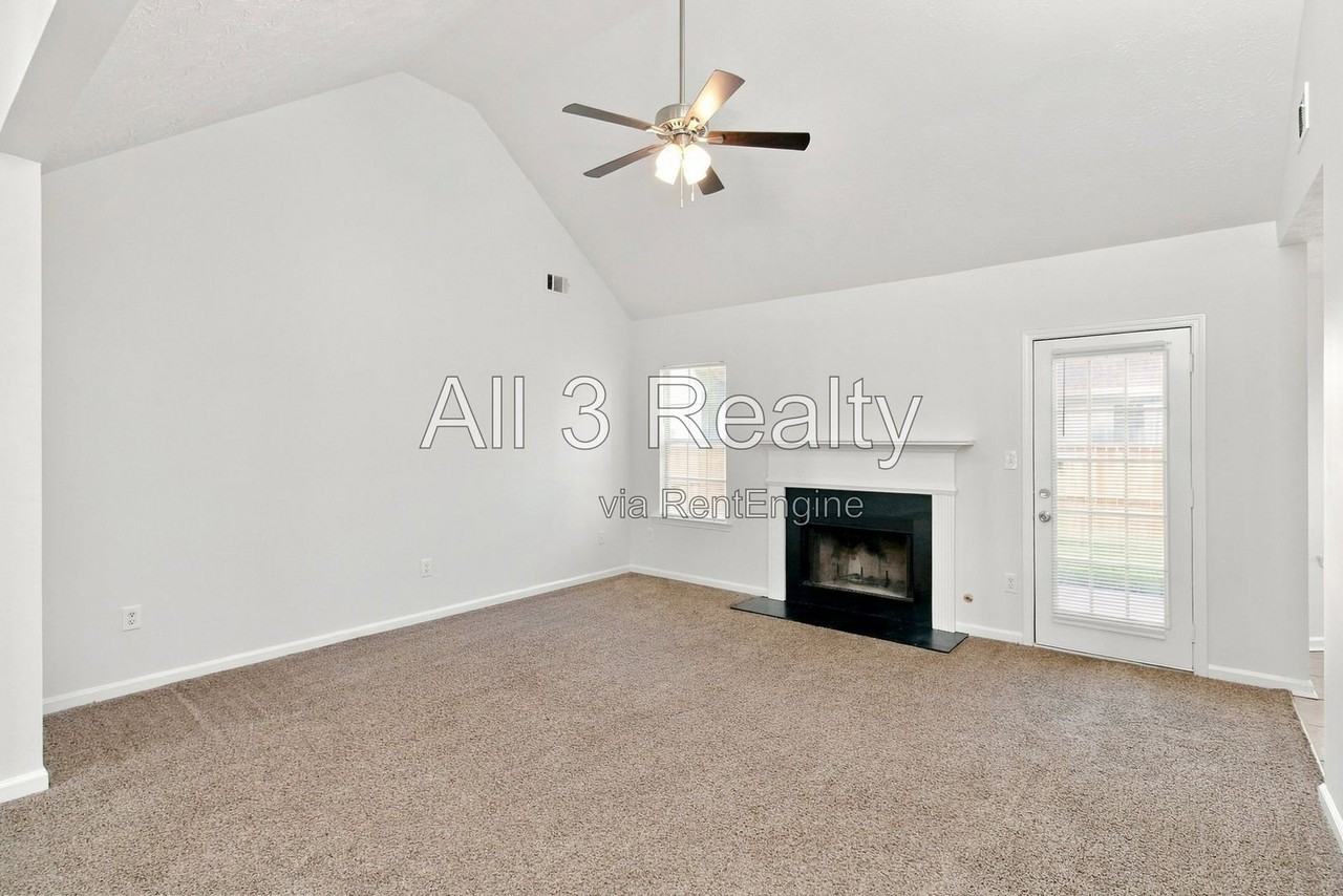 60 Desota Dr - Photo 7 of 18