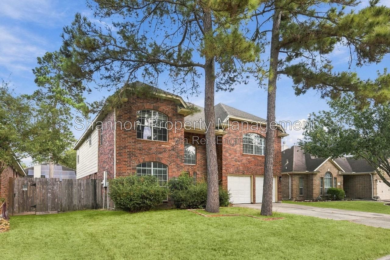 19118 Sprintwood Ct - Photo 2 of 43