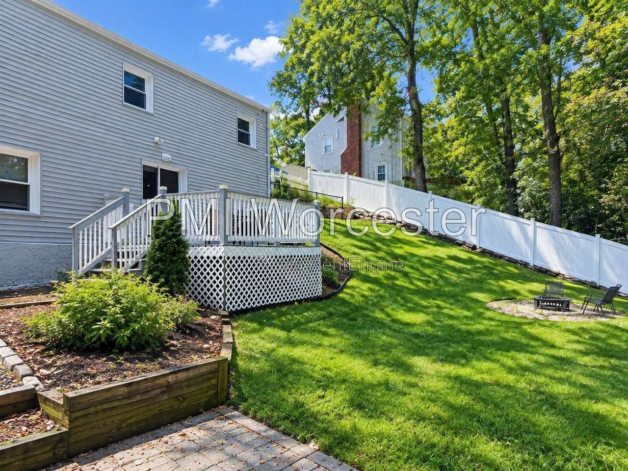 20 Maplewood Rd - Photo 2 of 20