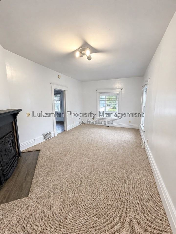 1007 S Westnedge Ave - Photo 3 of 14