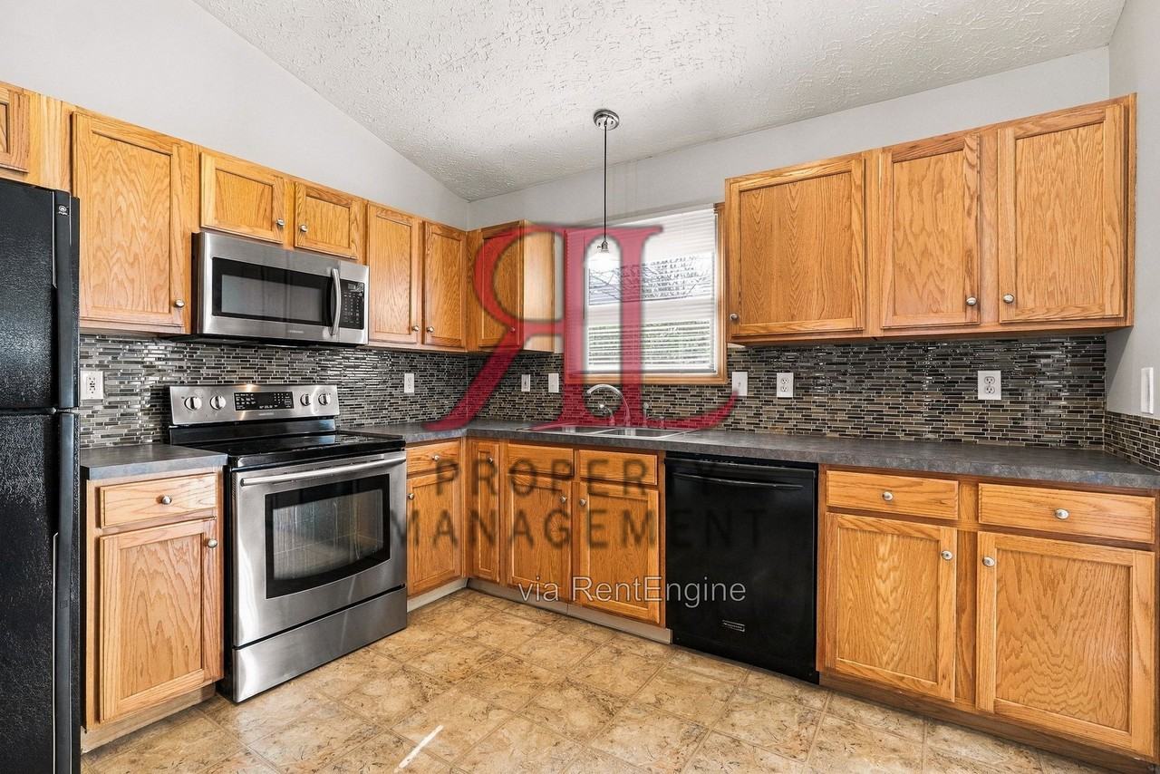 7761 Worley Dr - Photo 5 of 23