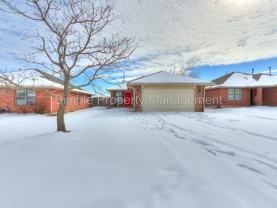 920 Nw 109th St - Photo 1 of 1