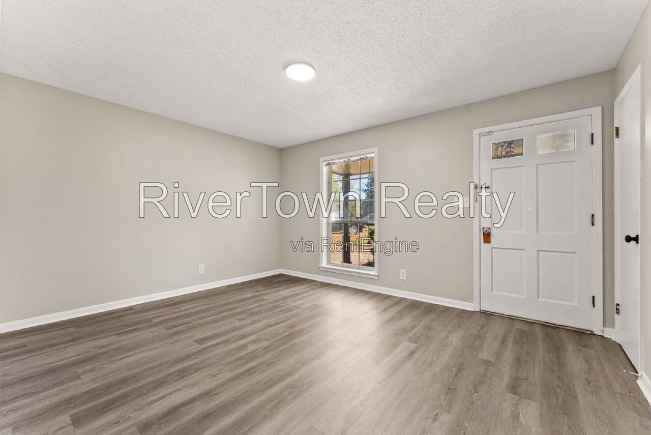 3731 Helmwood St - Photo 5 of 27