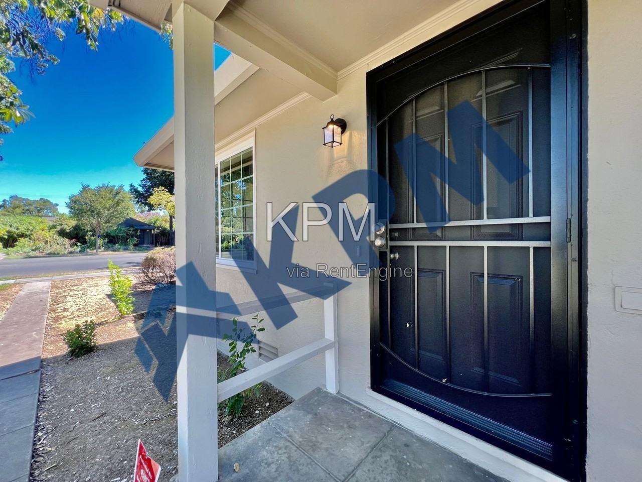 2949 Pacific Ave - Photo 3 of 23
