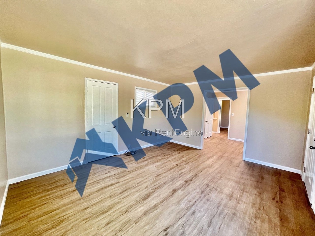 2949 Pacific Ave - Photo 5 of 23